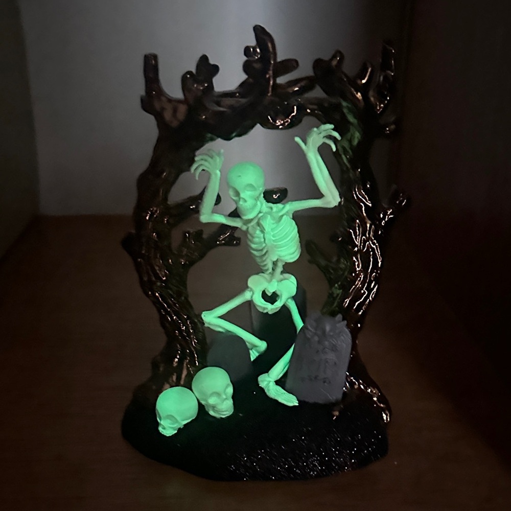 Bath & Body Works skeleton Halloween candle holder - Picture 2 of 5